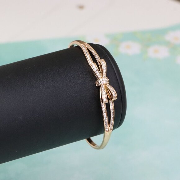 Rose Gold Bow Design Bangle with Sparkling Crystals, XPBL0573 - Picture 7 of 10